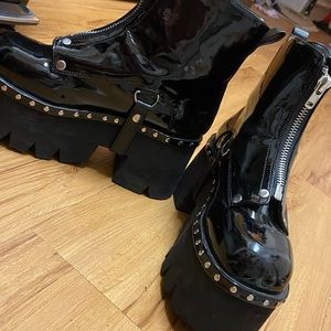 Demonia Platforms size 11W